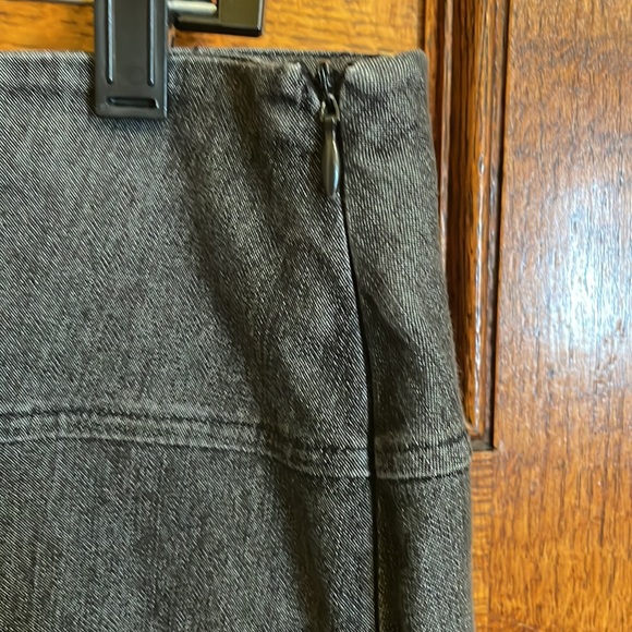 Black lightweight denim size 12 summer skirt - Picture 2 of 4